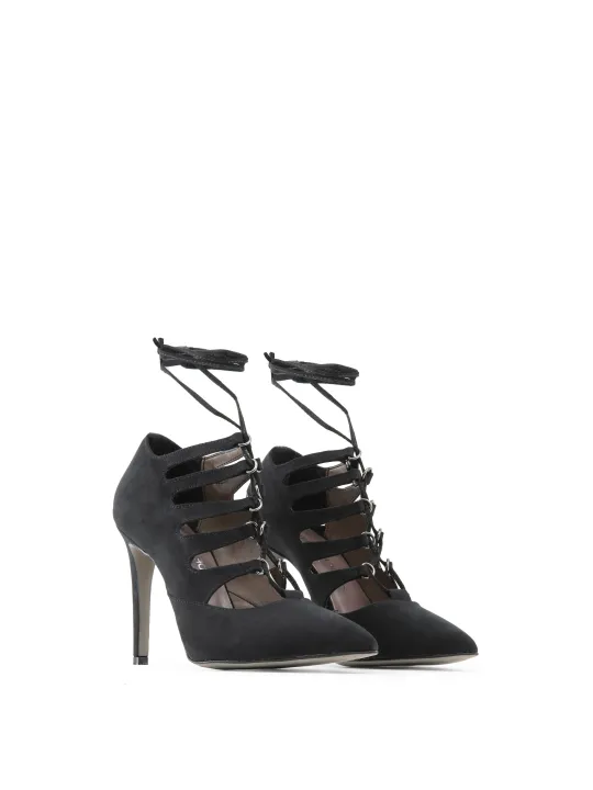 Schwarze Wildlederpumps mit Riemchen und Stilettoabsatz