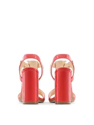 Korallenfarbene High-Heel Sandalette aus Italien