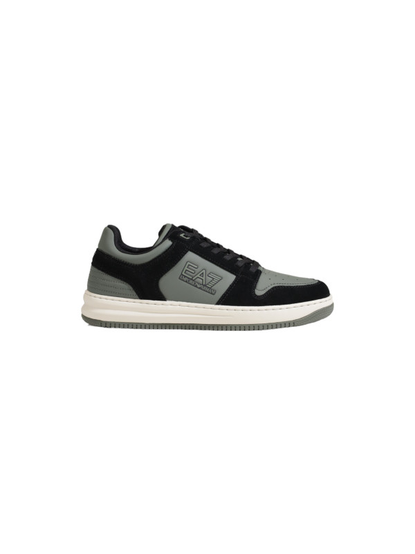 Schwarze EA7 Sportschuhe Seitenansicht Schwarze EA7 Sportschuhe Seitenansicht