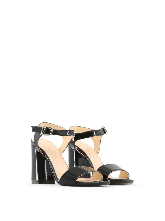 Schwarze Lackleder Sandalette mit Absatz