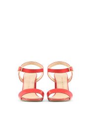 Korallenfarbene italienische Damensandalen mit Absatz
