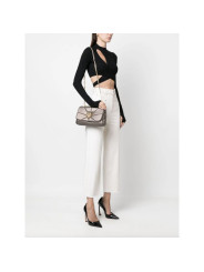 Crossbody Bags Chic Beige Crossbody Bag with Gold Chain Accent 170,00 € 8051978420125 | Planet-Deluxe