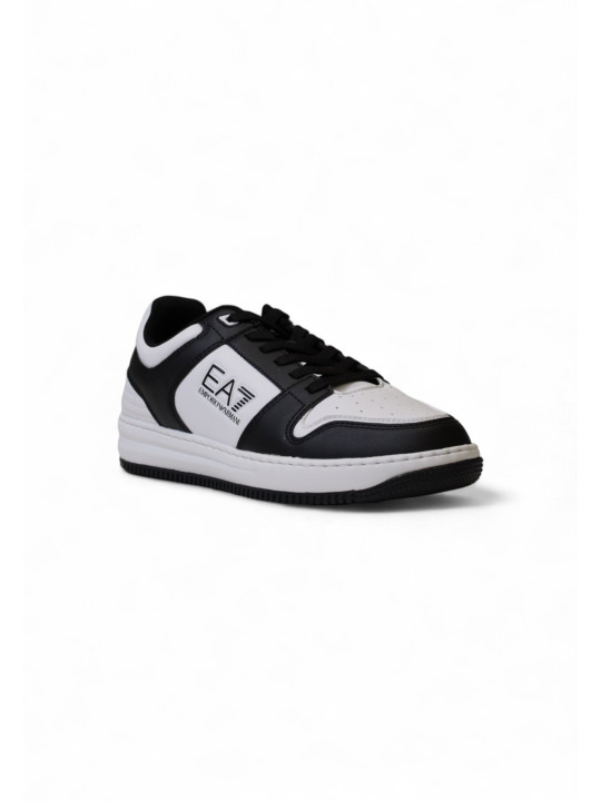 Schwarzer EA7 476008 Sneaker Detail