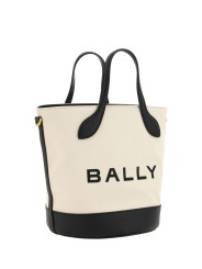 Handbags Elegant Monogram Bucket Bag in Black & White 750,00 € 7617659963681 | Planet-Deluxe