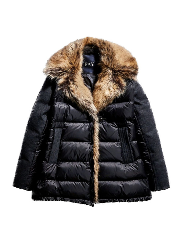 Jackets & Coats Chic Quilted Down Jacket with Faux Fur Details 3.200,00 € 8050246667637 | Planet-Deluxe