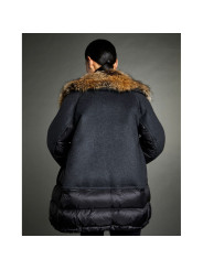 Jackets & Coats Chic Quilted Down Jacket with Faux Fur Details 3.200,00 € 8050246667637 | Planet-Deluxe