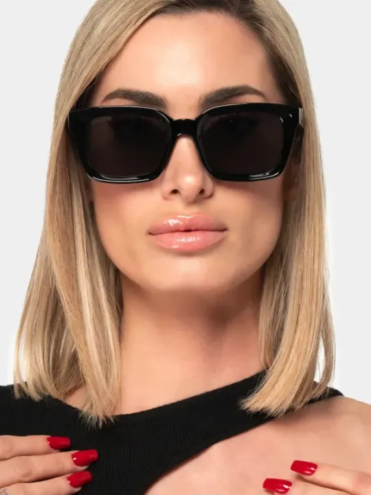 "LatenzaZero Sonnenbrillen im Sale | LatenzaZero Solstice_X065 Schwarz online kaufen"|Planet-Deluxe "LatenzaZero Sonnenbrillen im Sale | LatenzaZero Solstice_X065 Schwarz online kaufen"|Planet-Deluxe