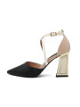 Schwarze Pumps mit Blockabsatz