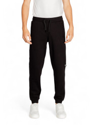 Ea7 schwarze Jogginghose und Sneaker