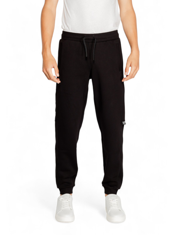 Ea7 schwarze Jogginghose und Sneaker Ea7 schwarze Jogginghose und Sneaker