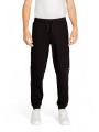 Ea7 schwarze Jogginghose und Sneaker