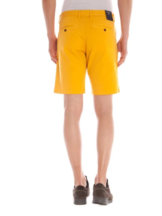 GANT Gelbe Bermuda Shorts - Perfekt für den Sommerspaß!