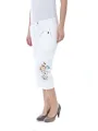"DATCH Hosen im Sale | Weißer Cropped Denim mit Blumenstickerei von DATCH online kaufen"|Planet-Deluxe