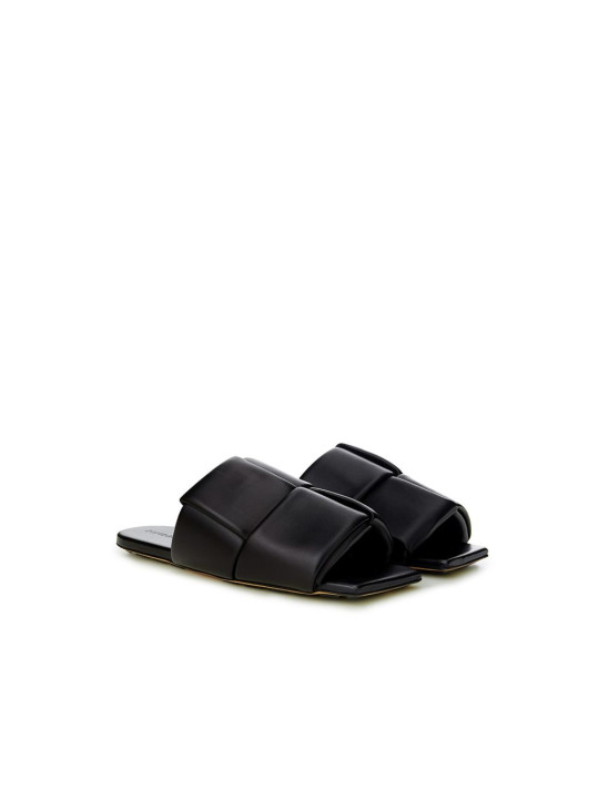 Sandals Elegant Black Leather Sandals 2.200,00 € 101155700048 | Planet-Deluxe