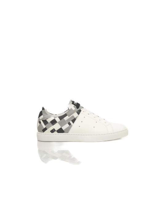 Sneakers White Pvc Sneaker 580,00 € 8058969714003 | Planet-Deluxe