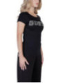 T-Shirt Guess - Guess T-Shirt Donna 70,00 €  | Planet-Deluxe