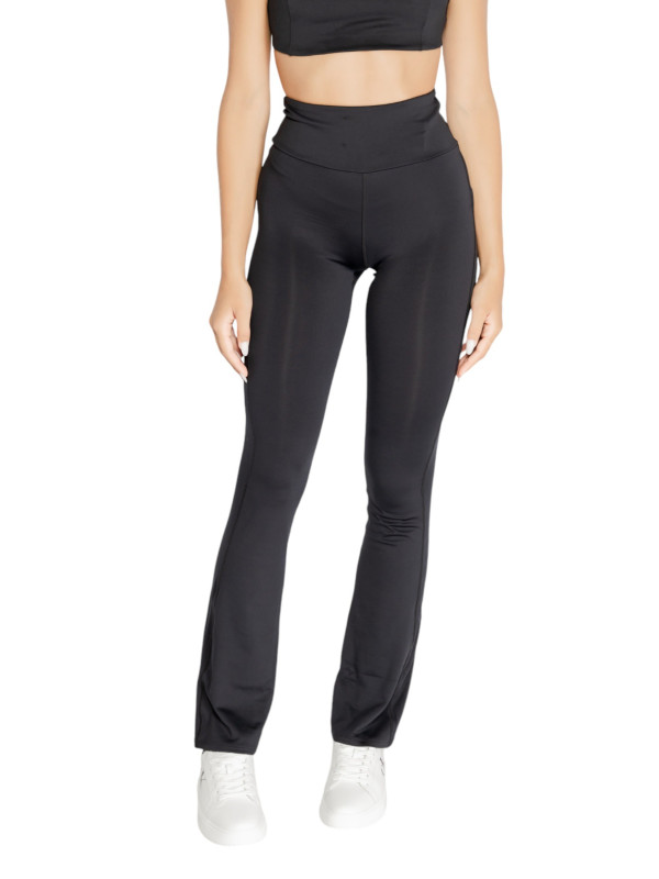 Hosen Calvin Klein Sport - Calvin Klein Sport Pantaloni Donna 90,00 €  | Planet-Deluxe