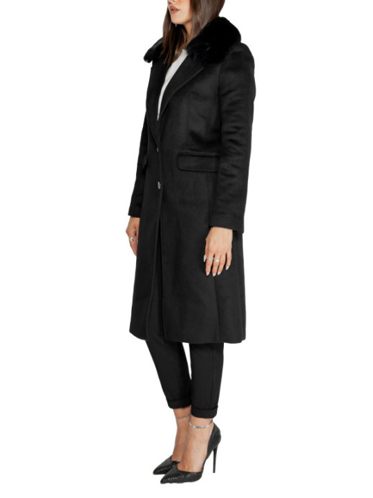 Mäntel Guess - Guess Cappotto Donna 260,00 €  | Planet-Deluxe