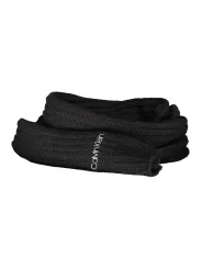"Calvin Klein Halstücher im Sale | **Calvin Klein K60K608496_NERO_BAX - Eleganter Schwarzer Strickschal mit Logo-Detail** online kaufen"|Planet-Deluxe
