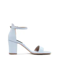 Blaue Sandalette mit transparentem Absatz