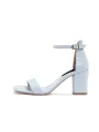 Weiße Lederriemchensandalette mit hohem Absatz