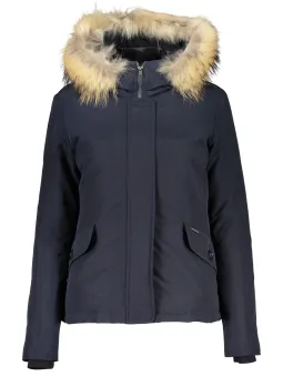 "Woolrich Jacke: Stilvolle Wärme für kalte Tage"
