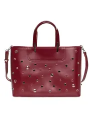 Rotes Lederhandtasche mit reflektierenden Ösen