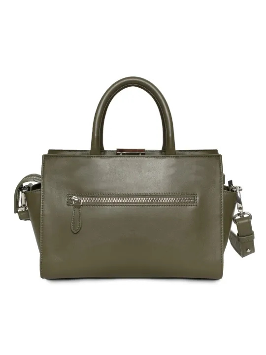 Braune Ledertasche mit Reißverschlussdetails