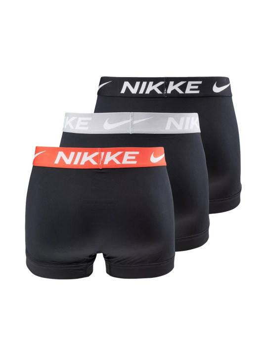 Nike schwarze Shorts mit Logo