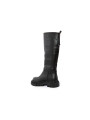 Schwarzer Lederstiefel mit klobiger Sohle