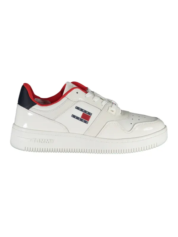 Tommy Hilfiger Sneakers - Stilvoll & Zeitlos in Weiß Tommy Hilfiger Sneakers - Stilvoll & Zeitlos in Weiß