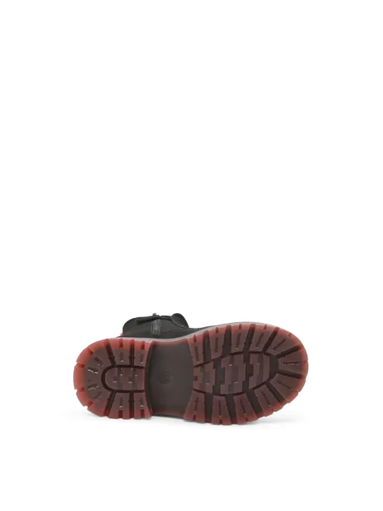 Schwarze Stiefelette mit roter Sohle
