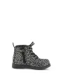 Schwarze Stiefelette mit Animalmuster.