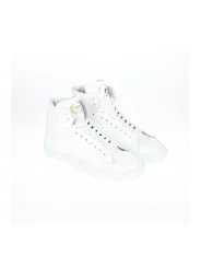 Weiße High-Top-Sneakers mit Stern
