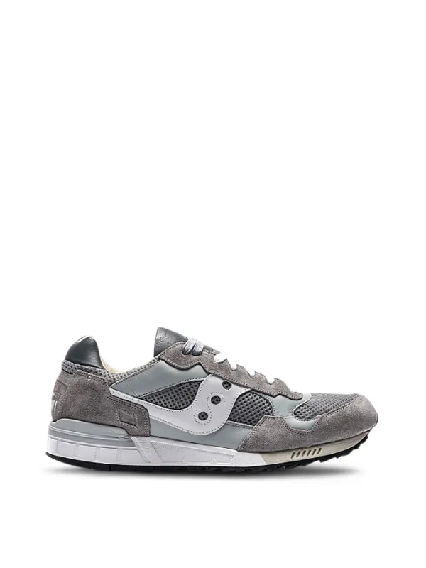 Graue Saucony-Laufschuhe mit Textur Graue Saucony-Laufschuhe mit Textur