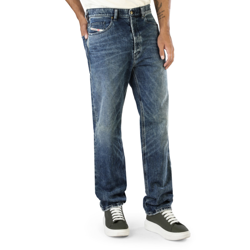 Jeans Diesel-D-MACS_L32_00S5WB_0097G_01 180,00 €  | Planet-Deluxe