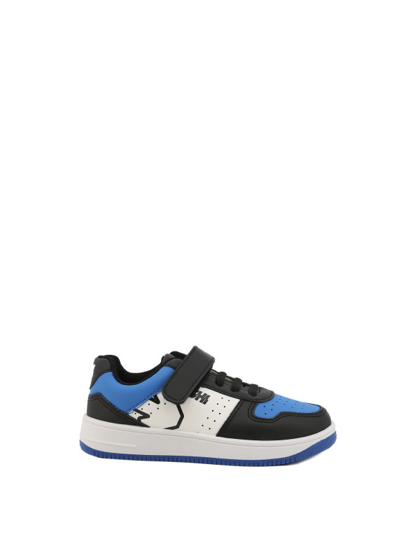 Schwarze Sneaker mit blauem Detail