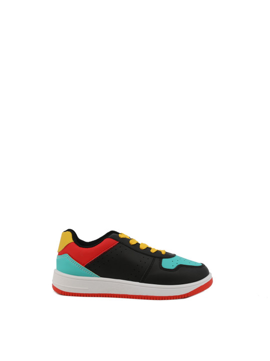 Bunte Sneaker mit farbigen Blöcken