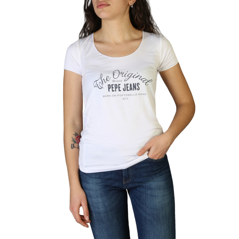 Shirt in günstig Kaufen-Pepe Jeans-CAMERON_PL505146_WHITE. Pepe Jeans-CAMERON_PL505146_WHITE <![CDATA[Kollektion:Frühjahr/SommerGeschlecht:DamenTypologie:T-shirtÄrmel:kurzHalsausschnitt:weitMaterial:Elasthan 5%Viskose 95%Muster:einfarbigReinigung:30° C WäscheModelgröße, cm