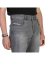 Graue Diesel Jeans, lässiger Look