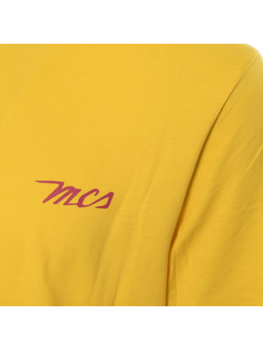 Gelbes T-Shirt für Freizeitaktivitäten