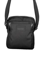 "Calvin Klein Einzelstücke & Seltenheiten im Sale | Calvin Klein Umhängetasche mit iPad-Fach und recyceltem Polyester online kaufen"|Planet-Deluxe