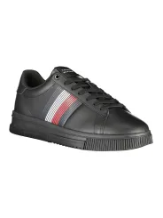 Tommy Hilfiger Sneaker – Kontrastdetails & Logo Design
