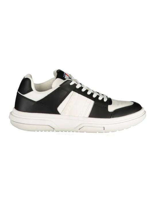 "Tommy Hilfiger Sneaker: Stilvoll mit weißen Details & Logo"