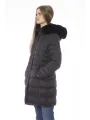 Schwarze Daunenjacke mit Pelzkapuze