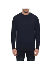 Mann trägt blaues Sergio Tacchini Pullover