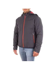 Dunkelgraue Jacke mit rotem Reißverschluss