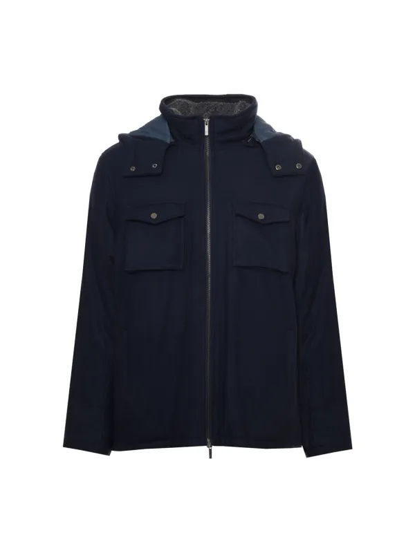 Dunkelblaue Kapuzenjacke mit Brusttaschen Dunkelblaue Kapuzenjacke mit Brusttaschen