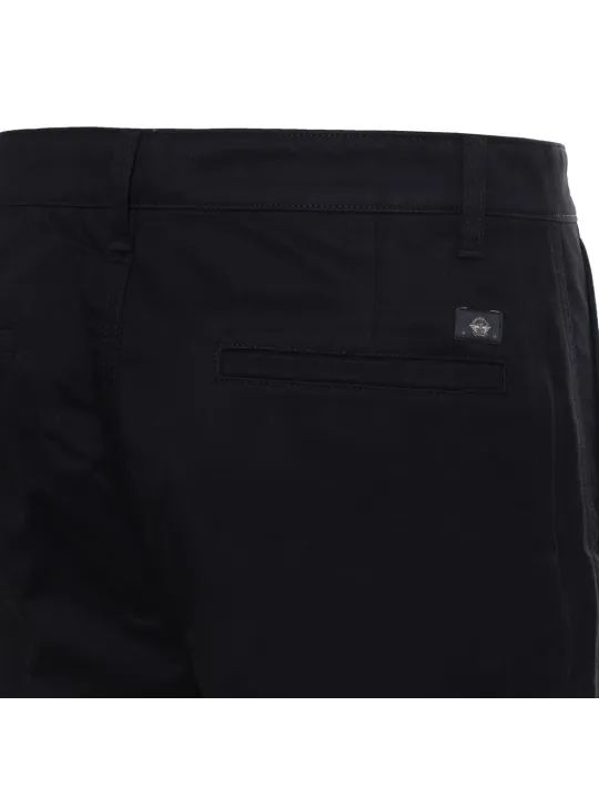 Schwarze Dockers Hose klassischer Schnitt