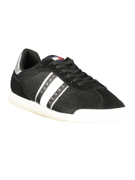 "Tommy Hilfiger Sneaker: Nachhaltig mit Kontrastdetails"